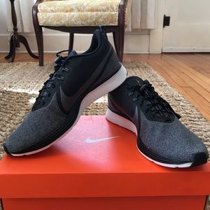 NIKE | Zoom Strike 2 Shield - Never Worn